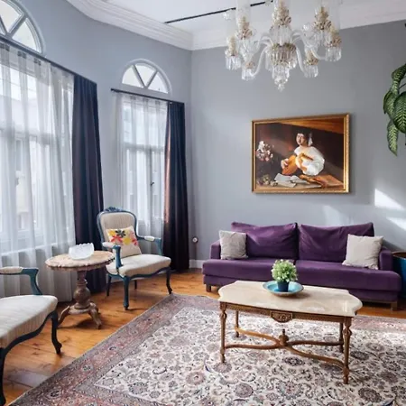 Апартаменты Grand Historic 3bd2bath Galata Tower Pad! #408