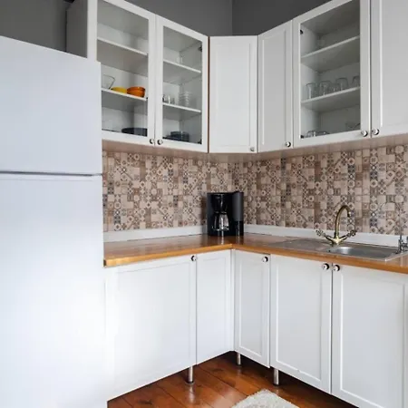 Grand Historic 3bd2bath Galata Tower Pad! #408 *