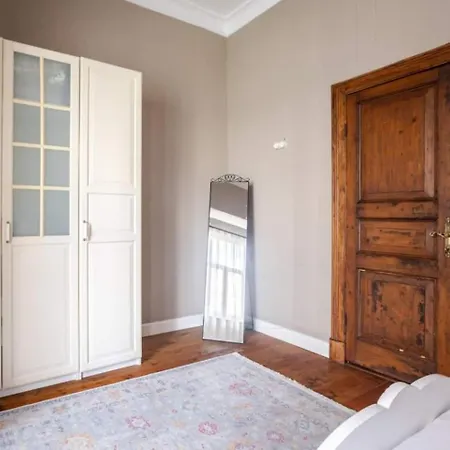 דירה Grand Historic 3bd2bath Galata Tower Pad! #408 איסטמבול