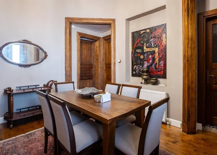 Grand Historic 3bd2bath Galata Tower Pad! #408 * Istanbul