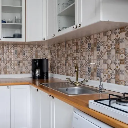 Grand Historic 3bd2bath Galata Tower Pad! #408 اسطنبول